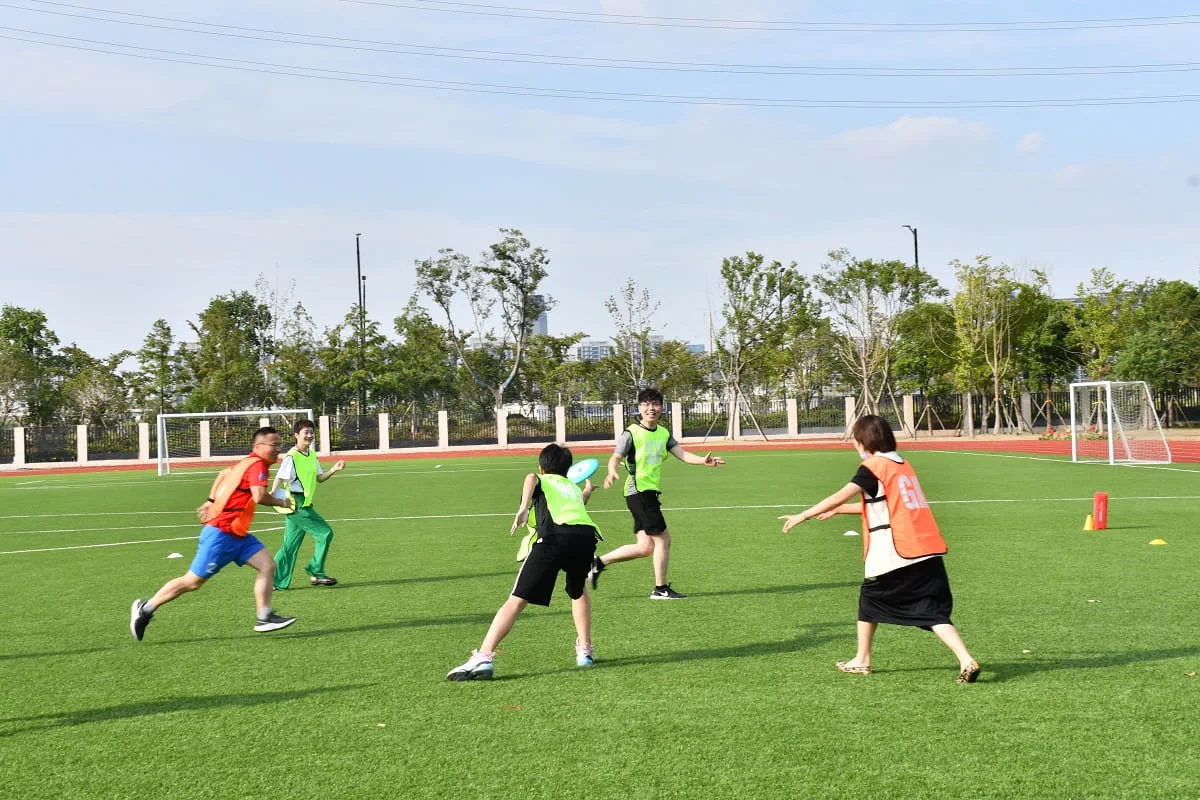 光速达阵!校园飞盘,青春飞扬 ! - Frisbee Game